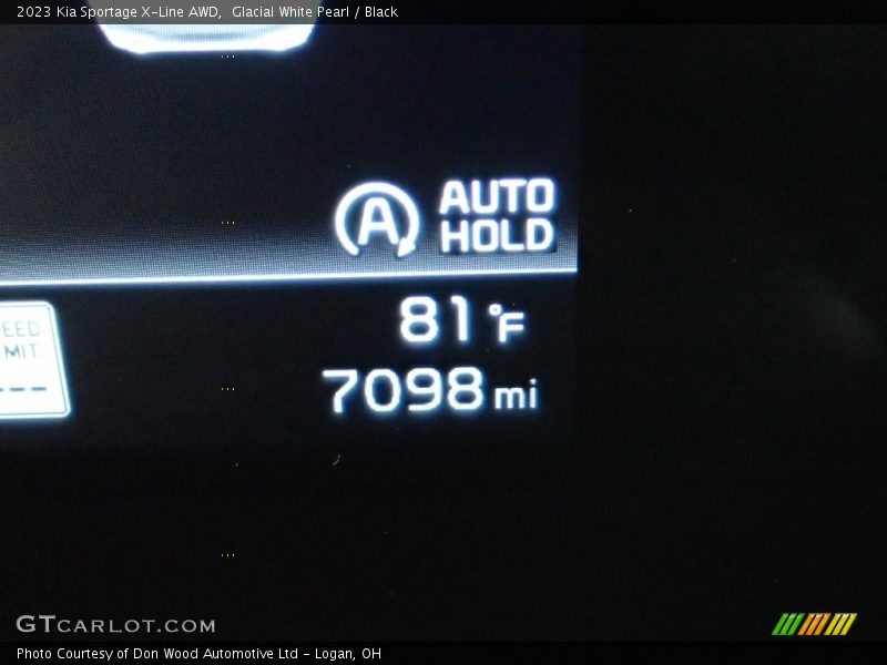 Glacial White Pearl / Black 2023 Kia Sportage X-Line AWD