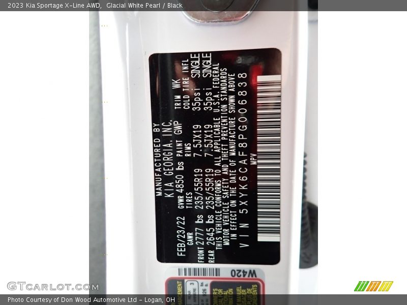 Glacial White Pearl / Black 2023 Kia Sportage X-Line AWD