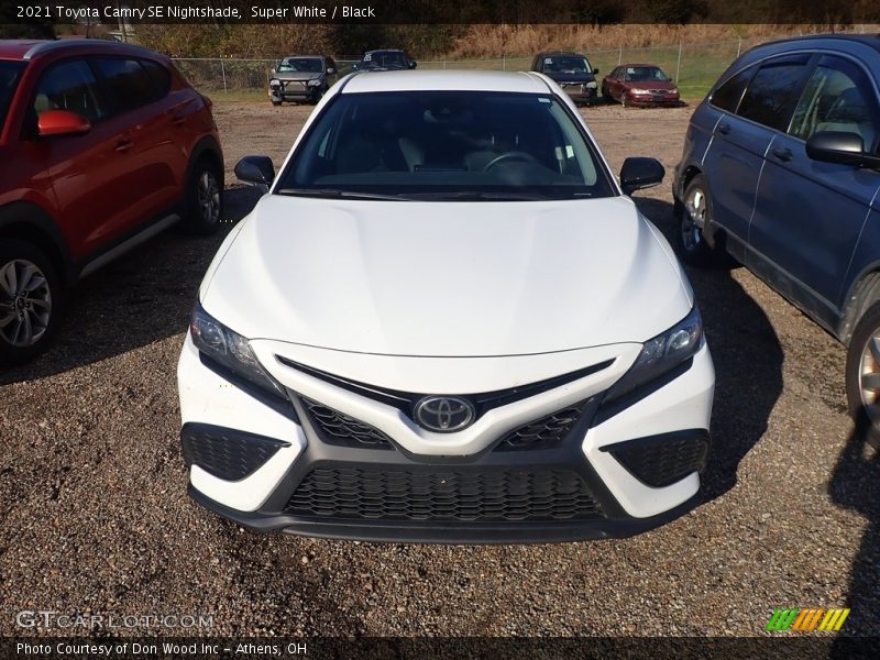 Super White / Black 2021 Toyota Camry SE Nightshade