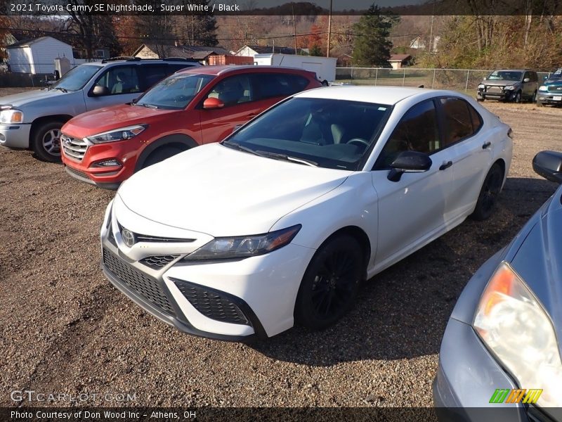 Super White / Black 2021 Toyota Camry SE Nightshade