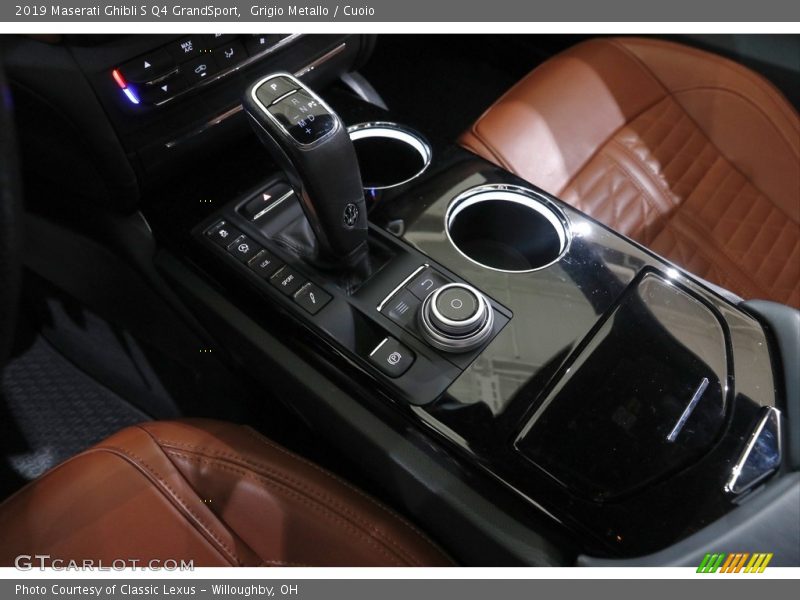  2019 Ghibli S Q4 GrandSport 8 Speed Automatic Shifter