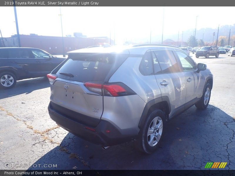 Silver Sky Metallic / Light Gray 2019 Toyota RAV4 XLE