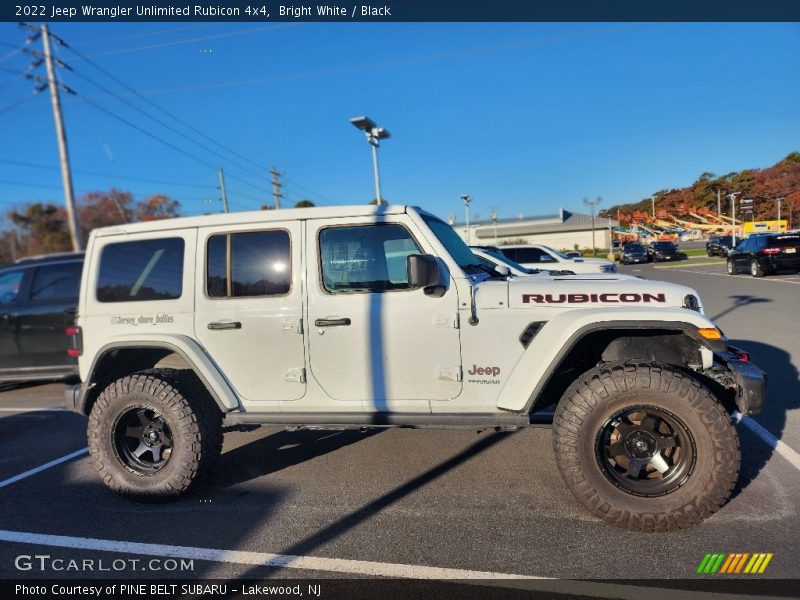 Bright White / Black 2022 Jeep Wrangler Unlimited Rubicon 4x4