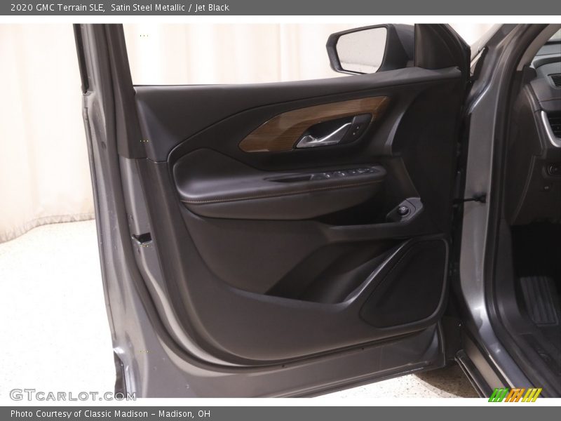 Satin Steel Metallic / Jet Black 2020 GMC Terrain SLE