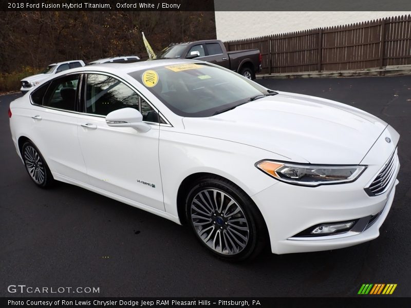 Front 3/4 View of 2018 Fusion Hybrid Titanium
