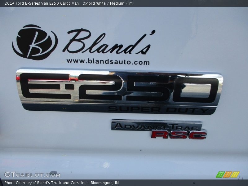 Oxford White / Medium Flint 2014 Ford E-Series Van E250 Cargo Van