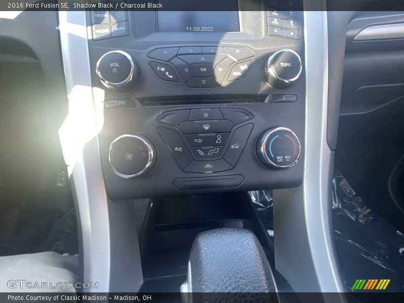 Shadow Black / Charcoal Black 2016 Ford Fusion SE
