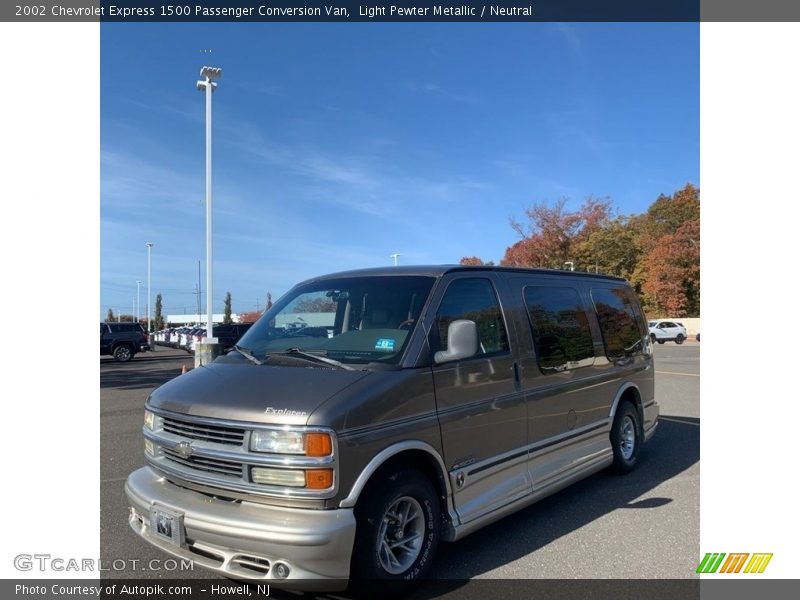 Light Pewter Metallic / Neutral 2002 Chevrolet Express 1500 Passenger Conversion Van