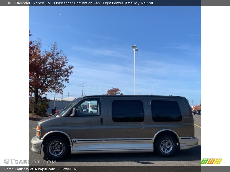 Light Pewter Metallic / Neutral 2002 Chevrolet Express 1500 Passenger Conversion Van