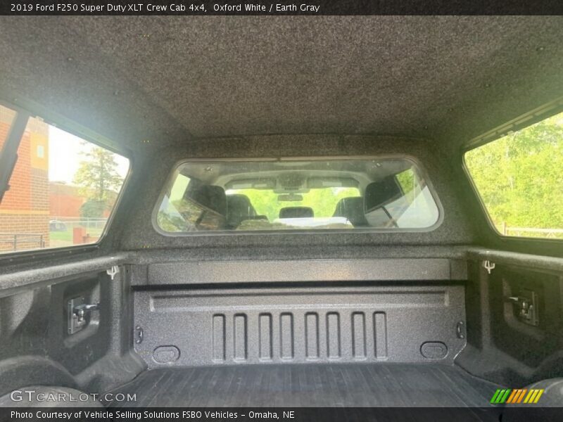 Oxford White / Earth Gray 2019 Ford F250 Super Duty XLT Crew Cab 4x4