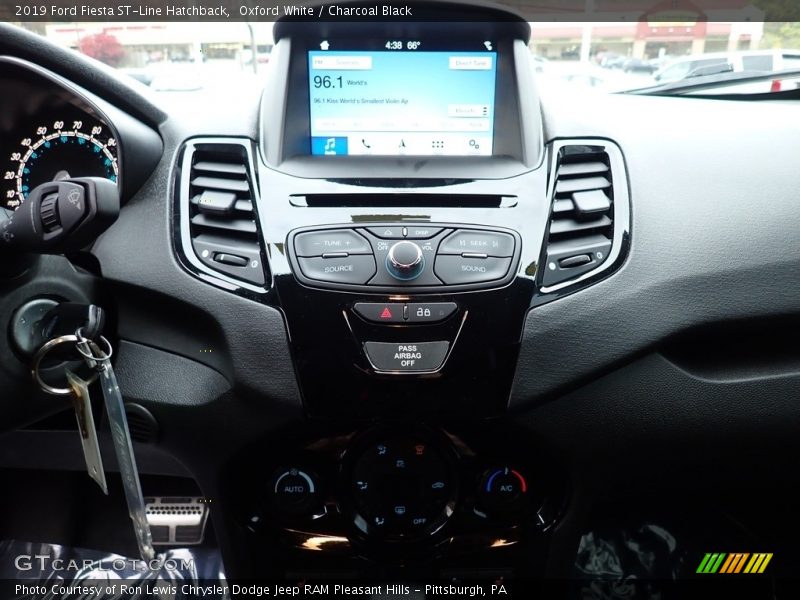 Controls of 2019 Fiesta ST-Line Hatchback