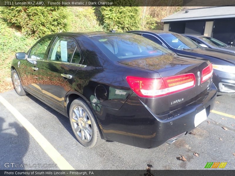 Tuxedo Black Metallic / Dark Charcoal 2011 Lincoln MKZ AWD
