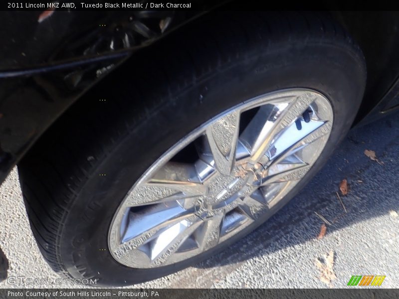 Tuxedo Black Metallic / Dark Charcoal 2011 Lincoln MKZ AWD