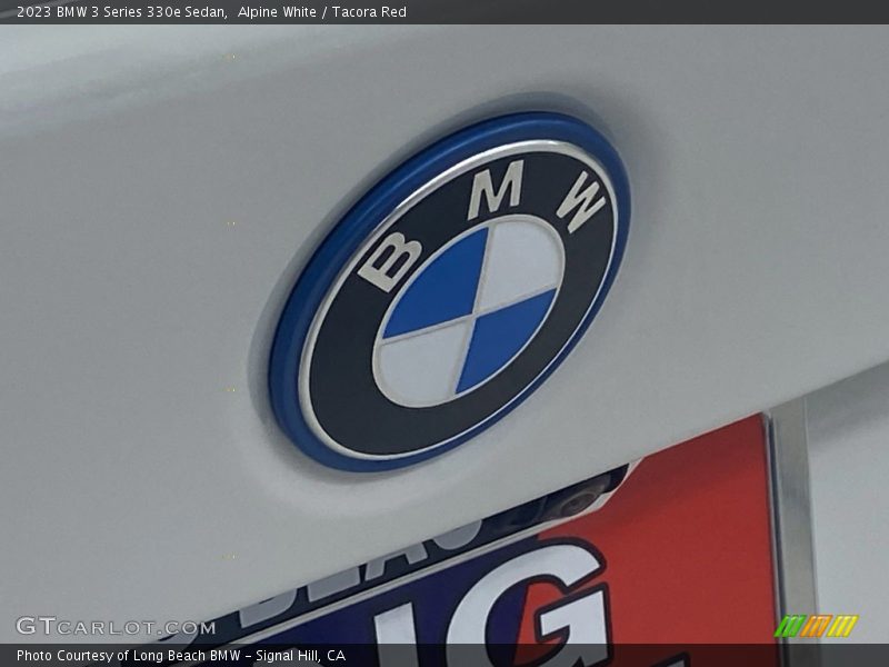 Alpine White / Tacora Red 2023 BMW 3 Series 330e Sedan