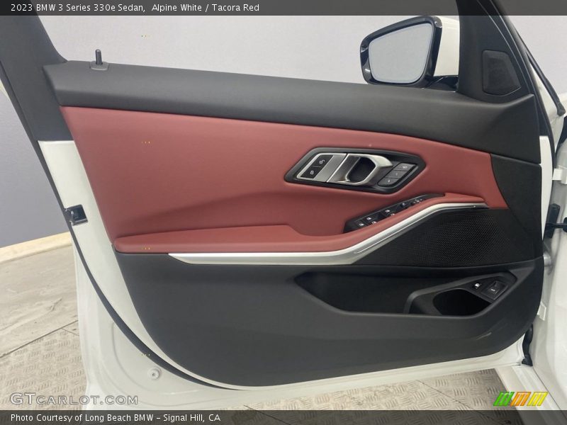 Door Panel of 2023 3 Series 330e Sedan