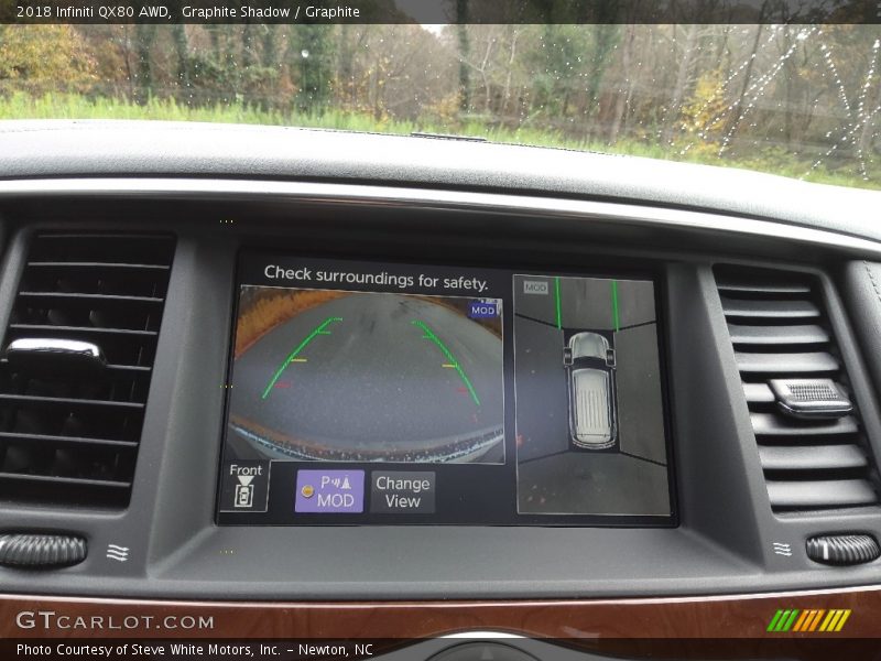 Controls of 2018 QX80 AWD