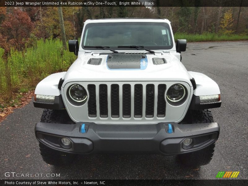 Bright White / Black 2023 Jeep Wrangler Unlimited 4xe Rubicon w/Sky One-Touch