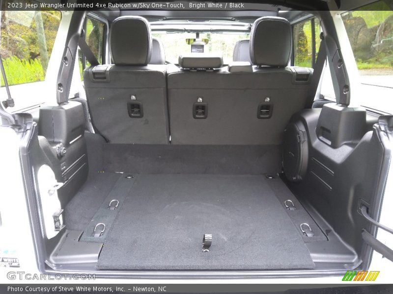  2023 Wrangler Unlimited 4xe Rubicon w/Sky One-Touch Trunk