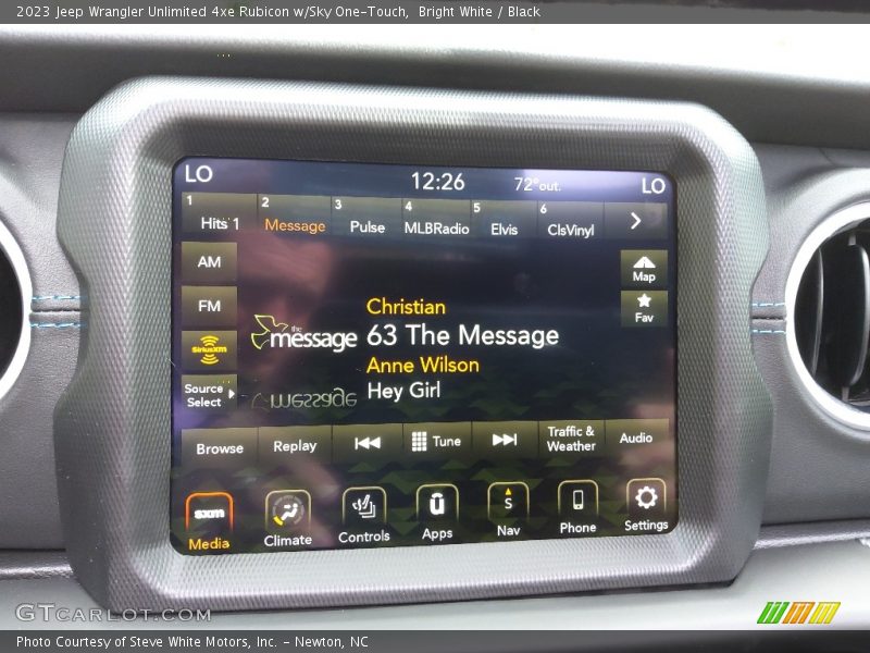 Controls of 2023 Wrangler Unlimited 4xe Rubicon w/Sky One-Touch