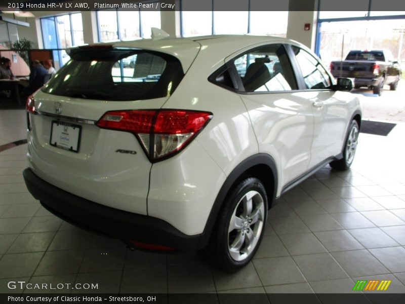 Platinum White Pearl / Gray 2019 Honda HR-V LX AWD