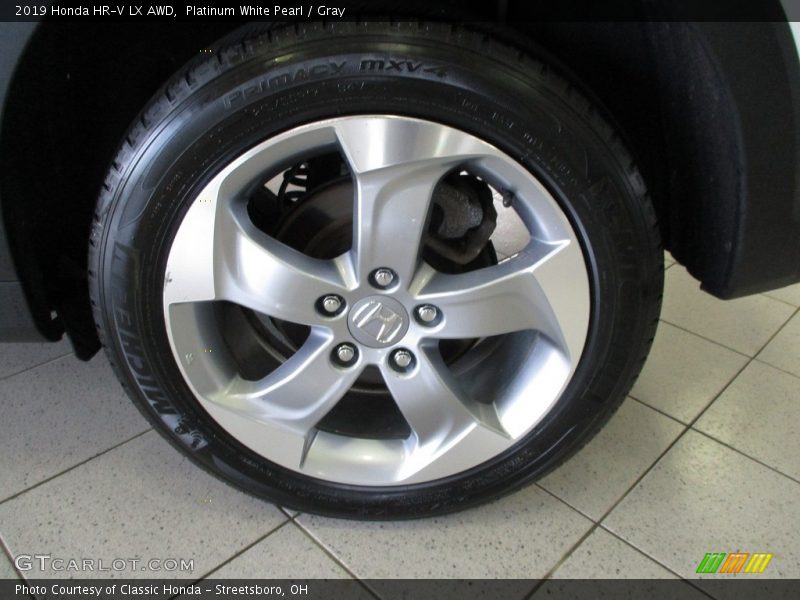 Platinum White Pearl / Gray 2019 Honda HR-V LX AWD