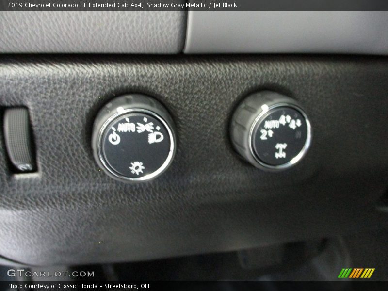 Shadow Gray Metallic / Jet Black 2019 Chevrolet Colorado LT Extended Cab 4x4