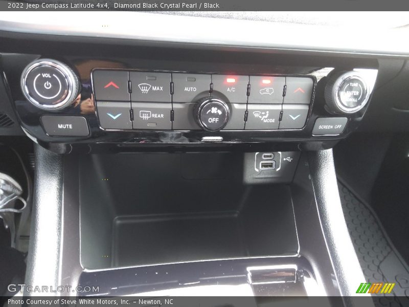 Diamond Black Crystal Pearl / Black 2022 Jeep Compass Latitude 4x4