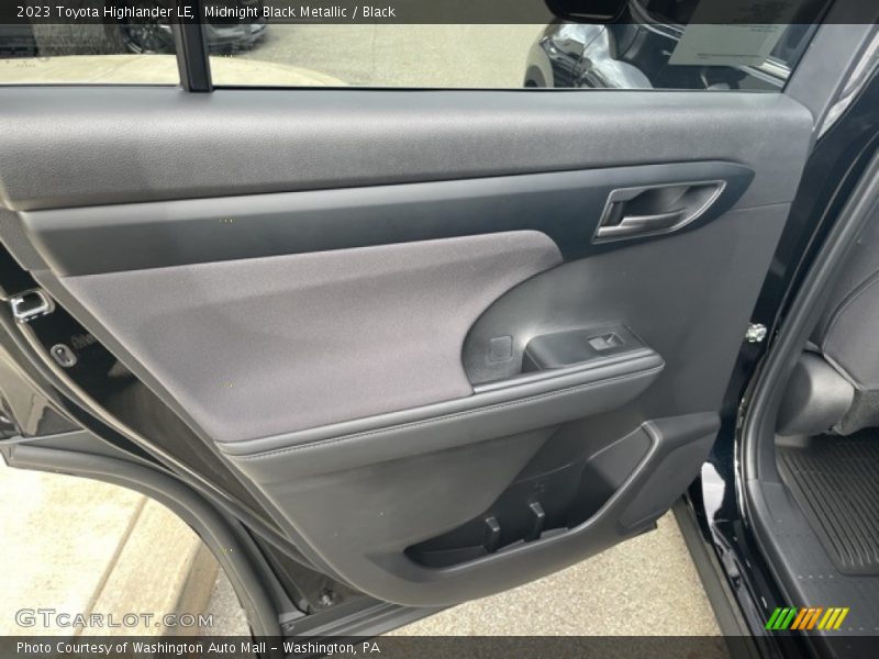 Door Panel of 2023 Highlander LE