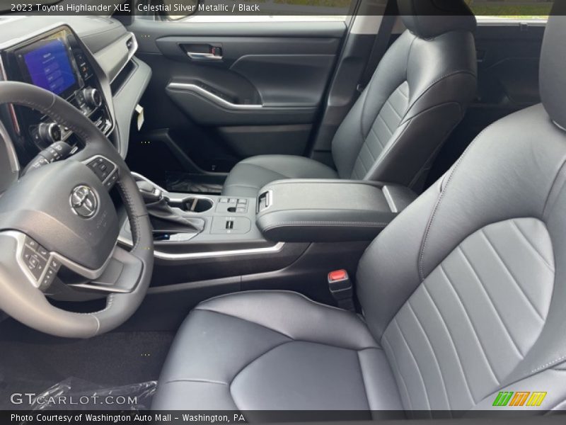  2023 Highlander XLE Black Interior
