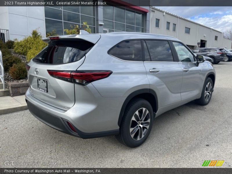 Celestial Silver Metallic / Black 2023 Toyota Highlander XLE