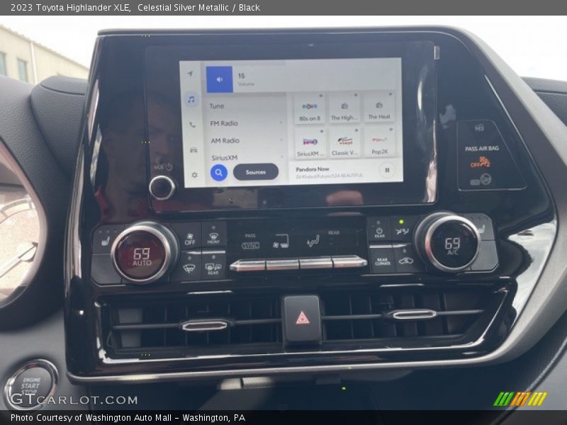 Celestial Silver Metallic / Black 2023 Toyota Highlander XLE