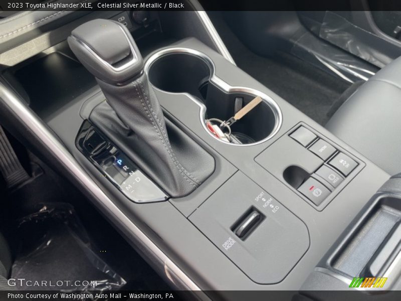  2023 Highlander XLE 8 Speed Automatic Shifter