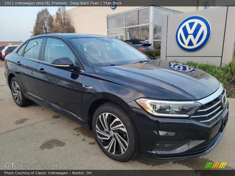 Deep Black Pearl / Titan Black 2021 Volkswagen Jetta SEL Premium
