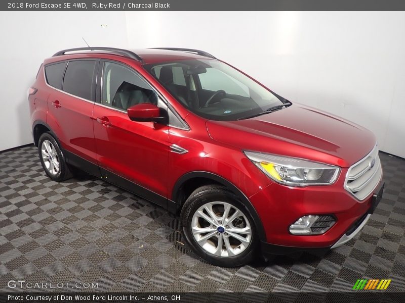 Ruby Red / Charcoal Black 2018 Ford Escape SE 4WD