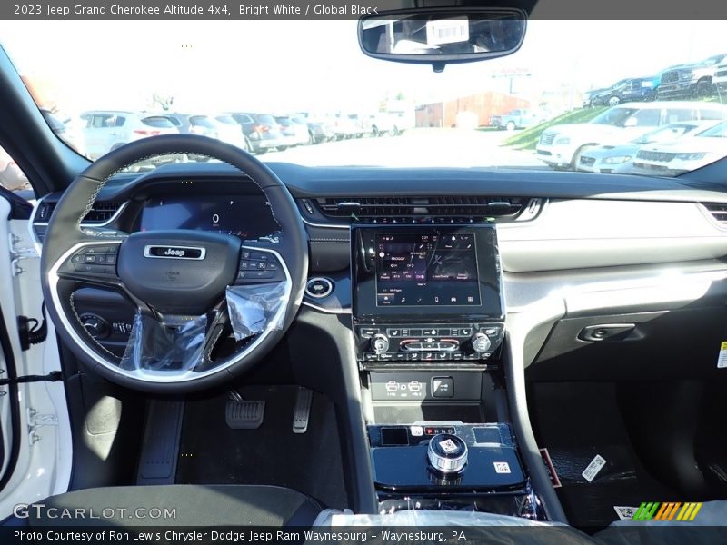 Bright White / Global Black 2023 Jeep Grand Cherokee Altitude 4x4