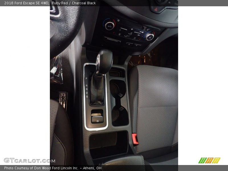 Ruby Red / Charcoal Black 2018 Ford Escape SE 4WD