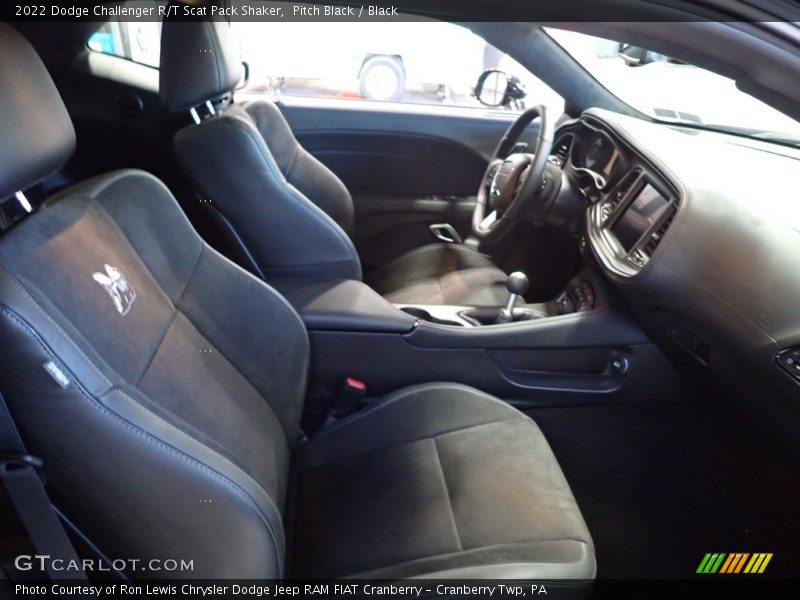 Pitch Black / Black 2022 Dodge Challenger R/T Scat Pack Shaker
