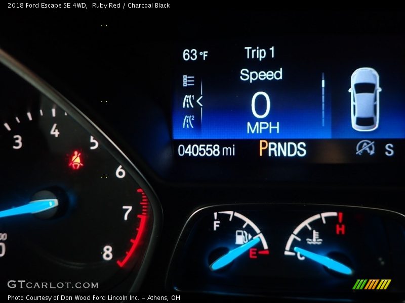 Ruby Red / Charcoal Black 2018 Ford Escape SE 4WD