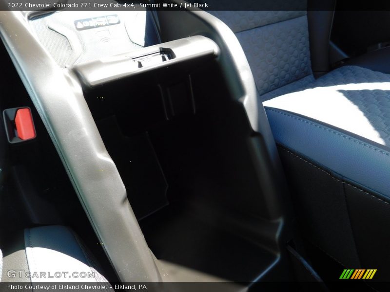 Summit White / Jet Black 2022 Chevrolet Colorado Z71 Crew Cab 4x4