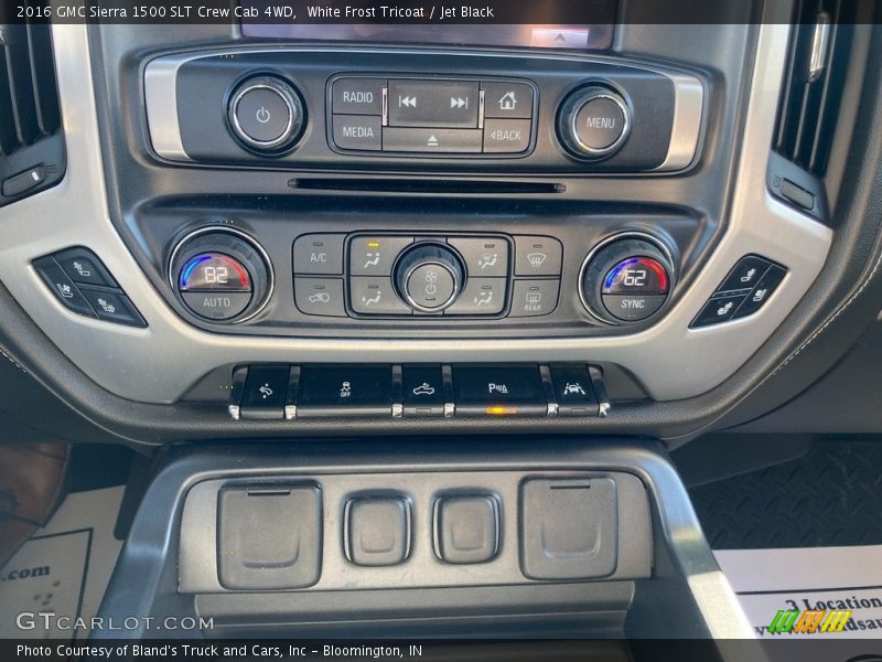 White Frost Tricoat / Jet Black 2016 GMC Sierra 1500 SLT Crew Cab 4WD