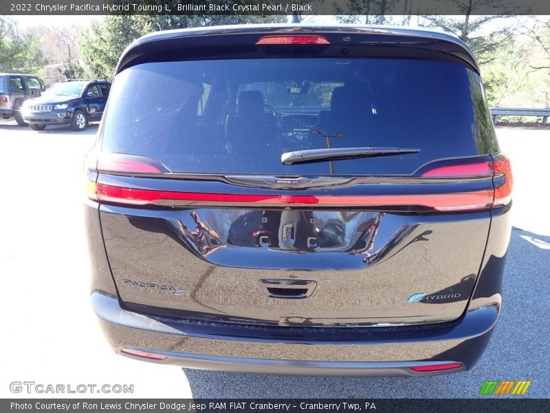 Brilliant Black Crystal Pearl / Black 2022 Chrysler Pacifica Hybrid Touring L
