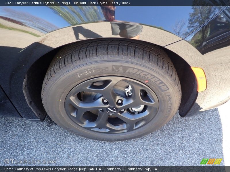 Brilliant Black Crystal Pearl / Black 2022 Chrysler Pacifica Hybrid Touring L