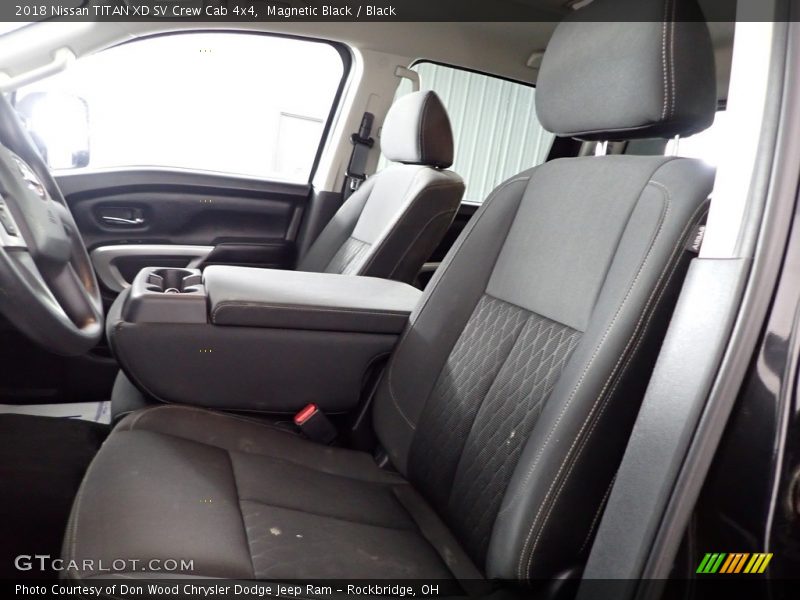Magnetic Black / Black 2018 Nissan TITAN XD SV Crew Cab 4x4