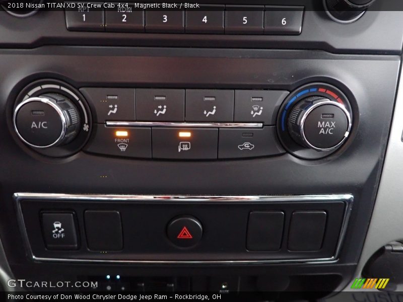 Magnetic Black / Black 2018 Nissan TITAN XD SV Crew Cab 4x4