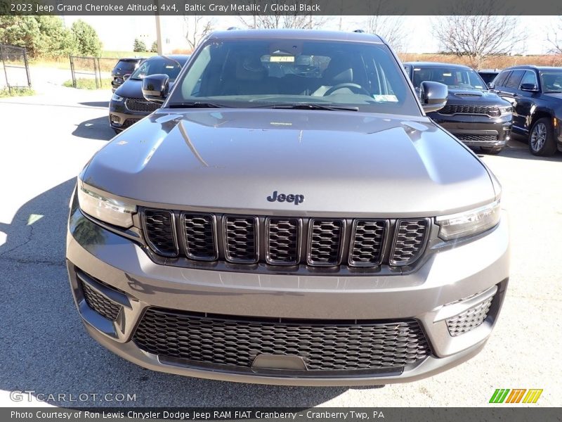 Baltic Gray Metallic / Global Black 2023 Jeep Grand Cherokee Altitude 4x4