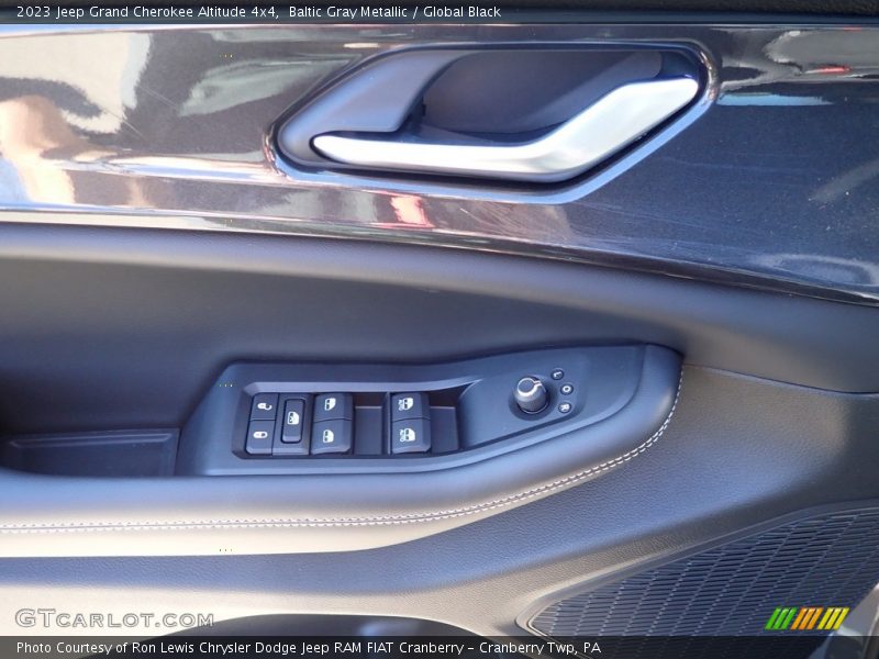 Baltic Gray Metallic / Global Black 2023 Jeep Grand Cherokee Altitude 4x4