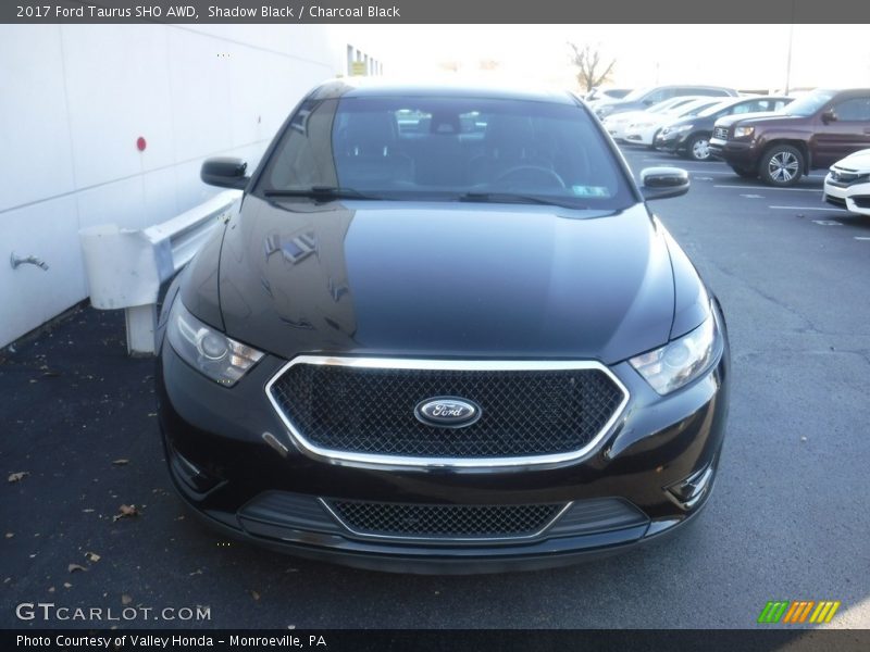 Shadow Black / Charcoal Black 2017 Ford Taurus SHO AWD