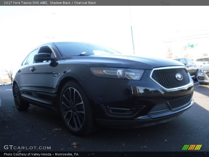 Shadow Black / Charcoal Black 2017 Ford Taurus SHO AWD