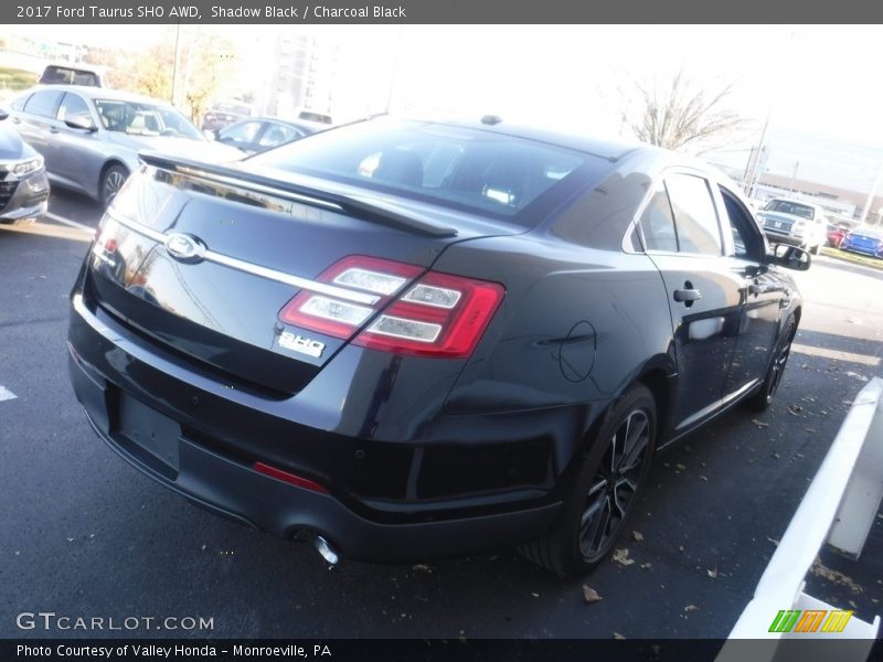 Shadow Black / Charcoal Black 2017 Ford Taurus SHO AWD