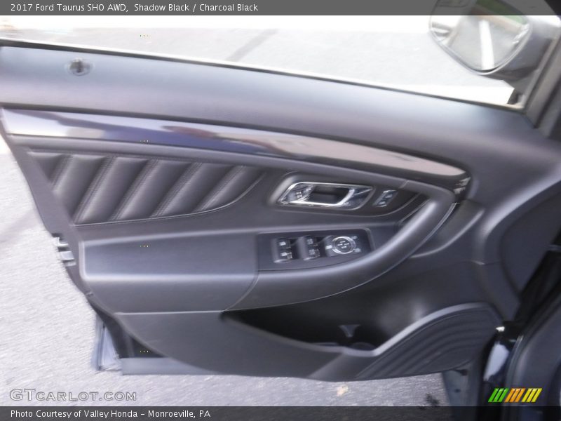 Shadow Black / Charcoal Black 2017 Ford Taurus SHO AWD
